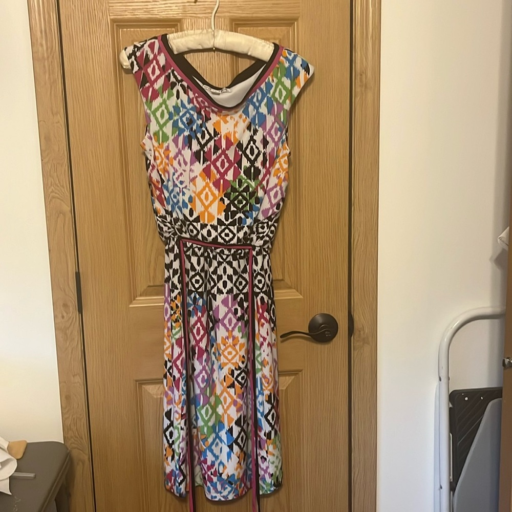 Maggie London, print silk dress sleeveless size 10